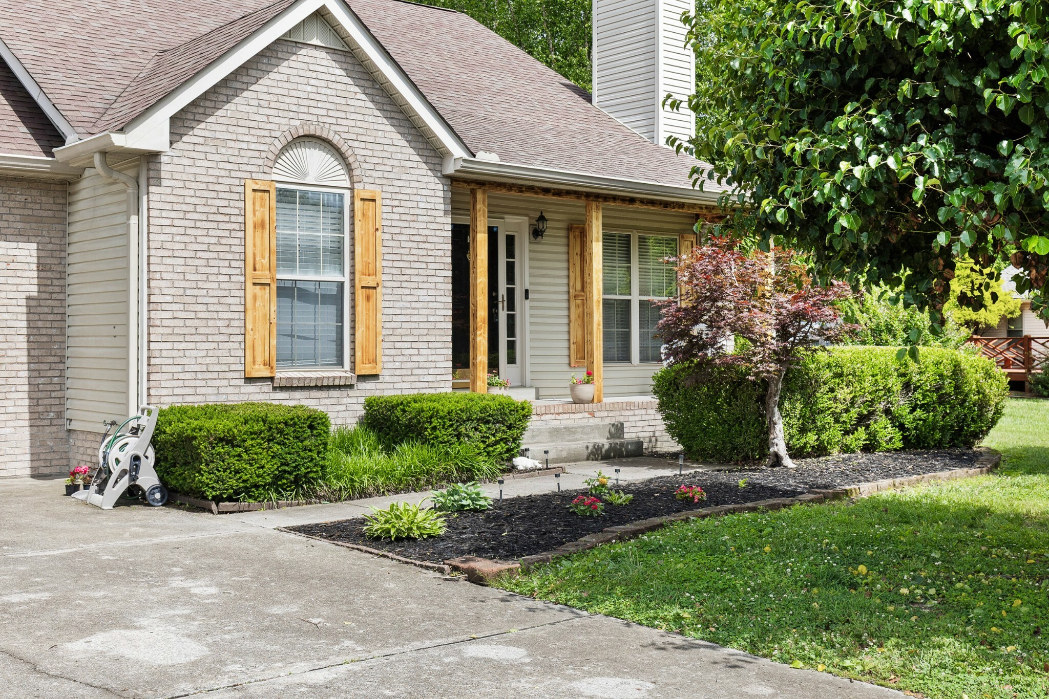 Property Photo: 1020 Blue Ridge Pkwy TN 37072