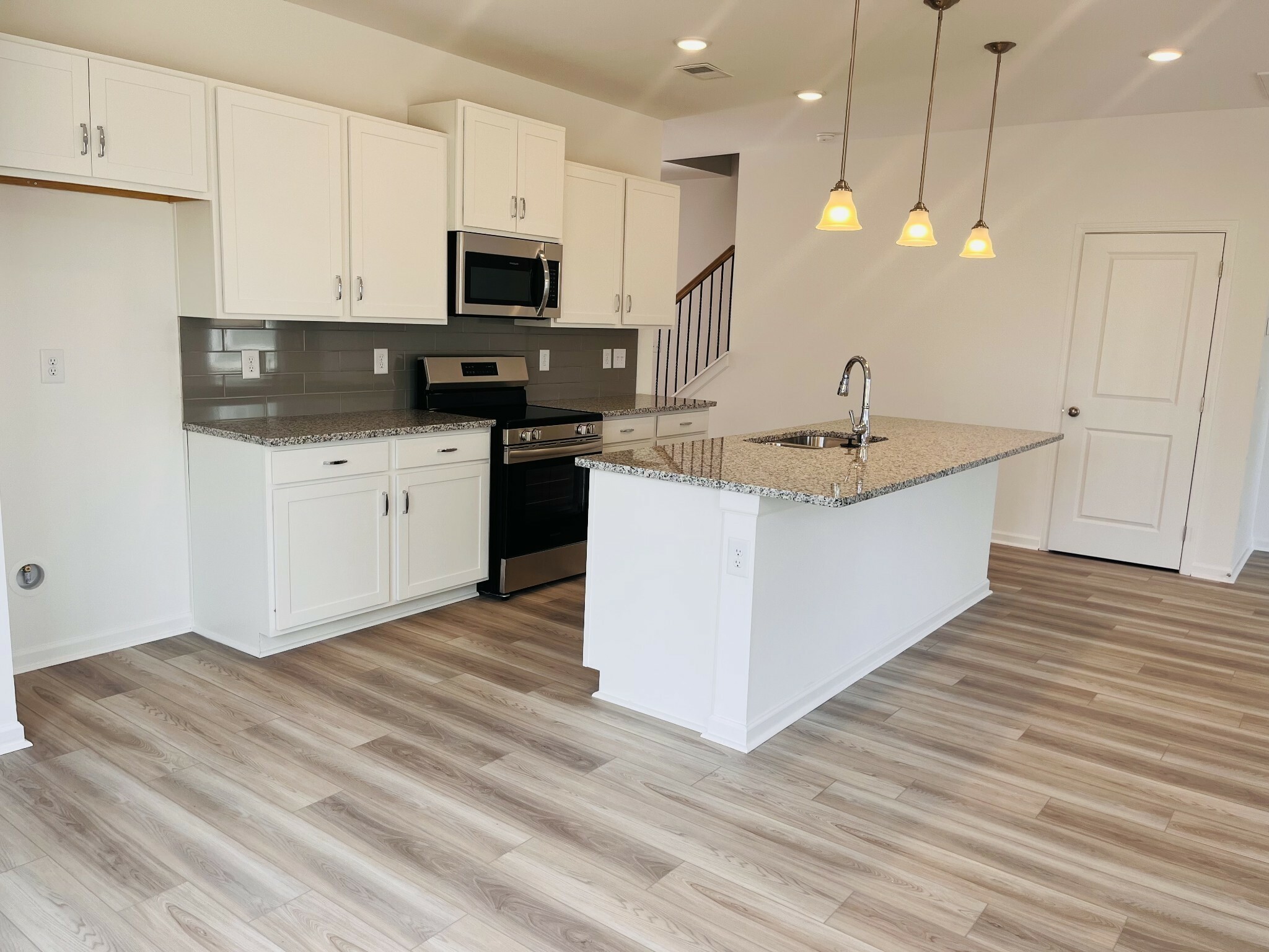 Property Photo: 709 Wilderland Way TN 37042