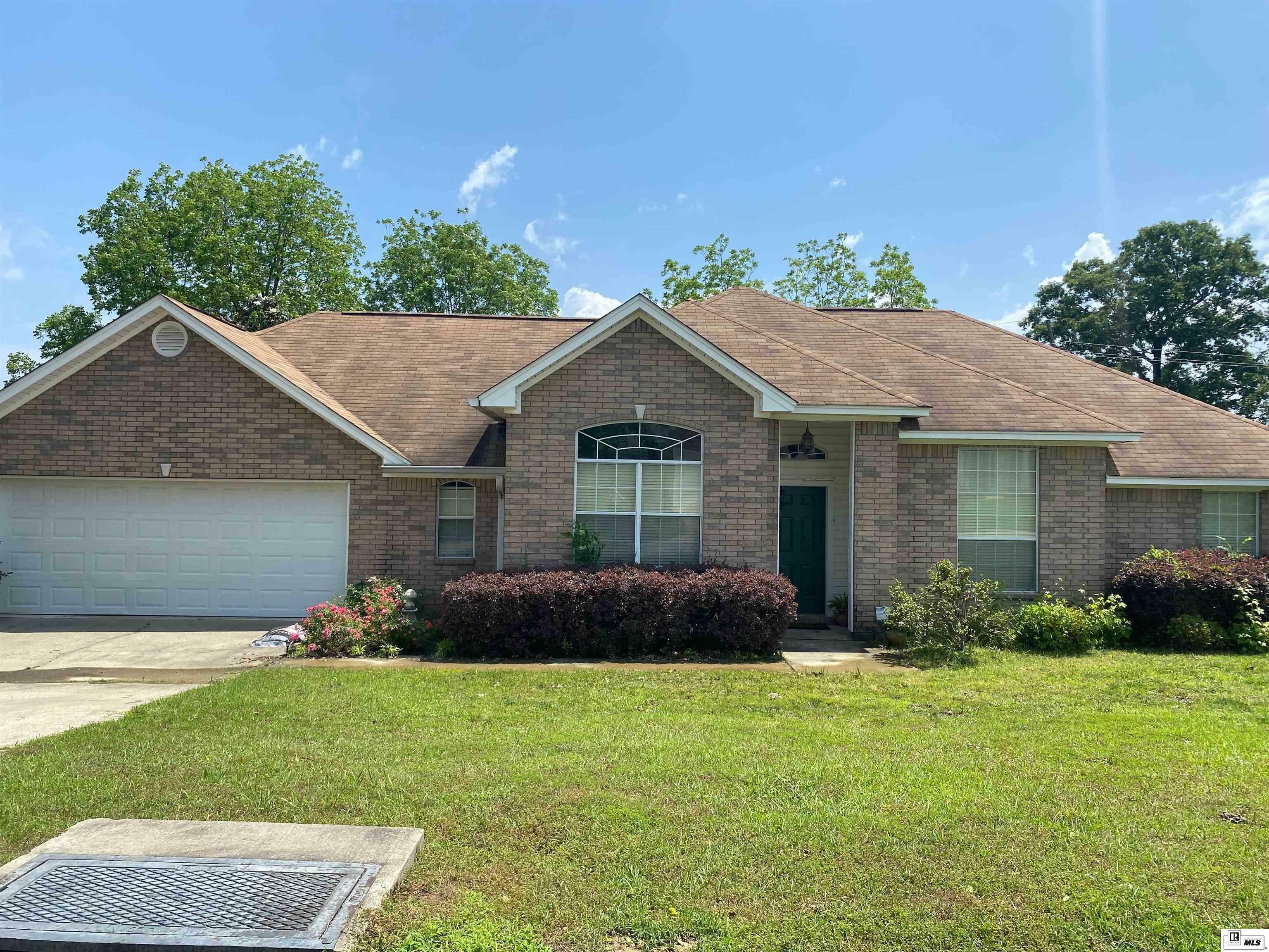 Property Photo: 106 Steeplechase Circle LA 71291