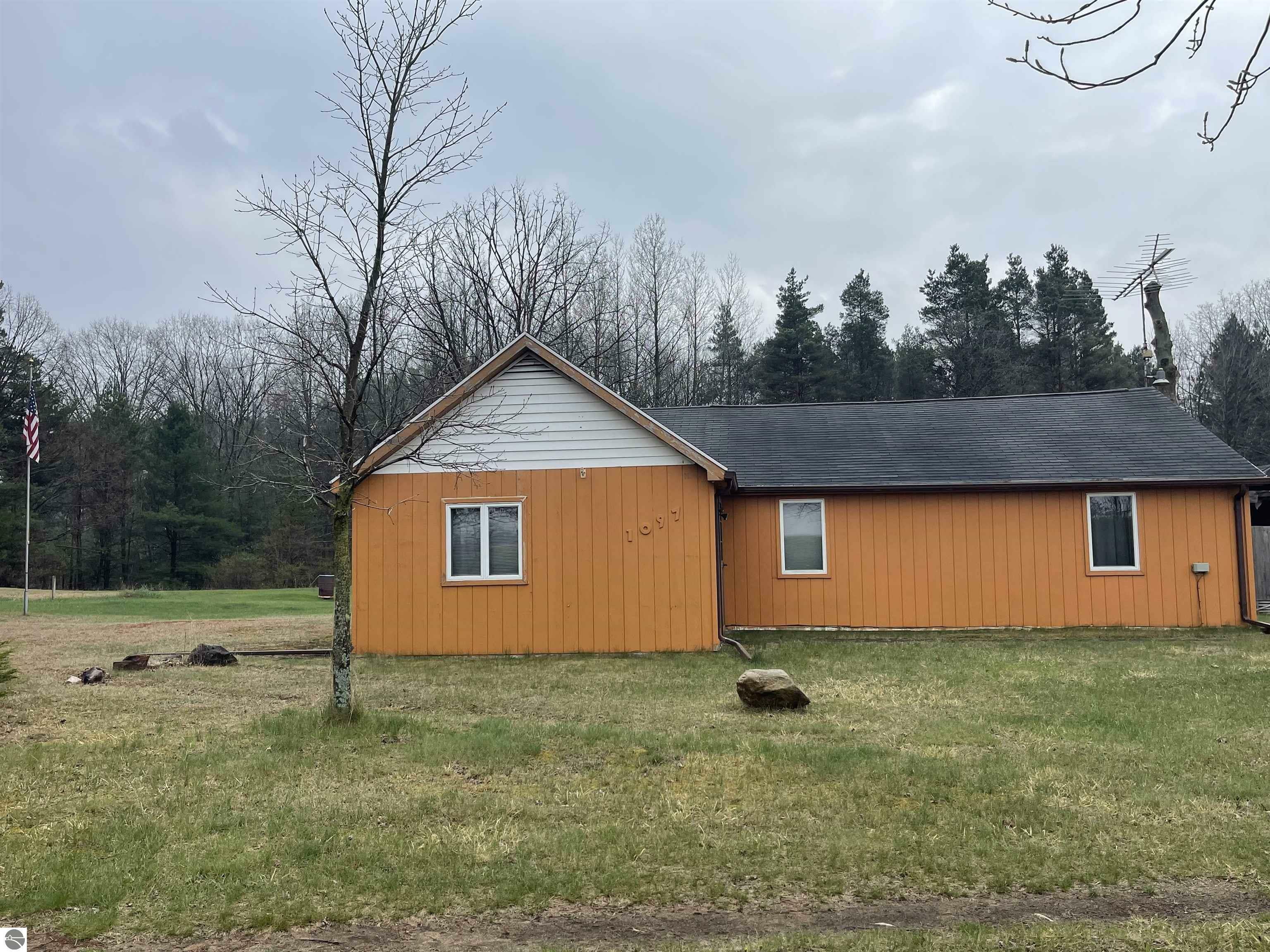 Property Photo: 1097 20 Mile Road MI 49305