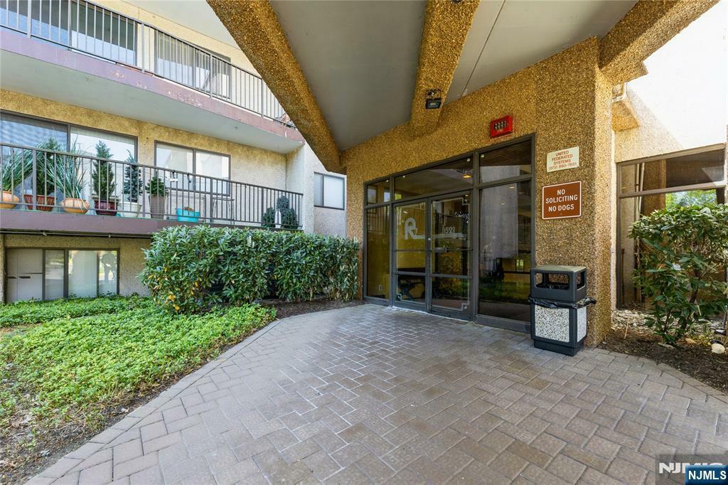 Property Photo:  521 Piermont Avenue 409  NJ 07675 