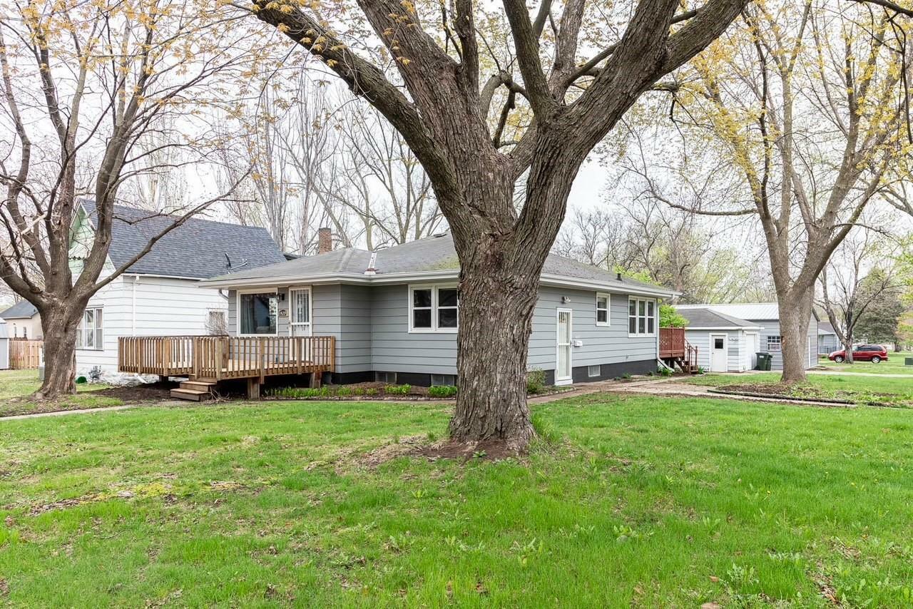 Property Photo: 1429 S 4th Street MN 56082