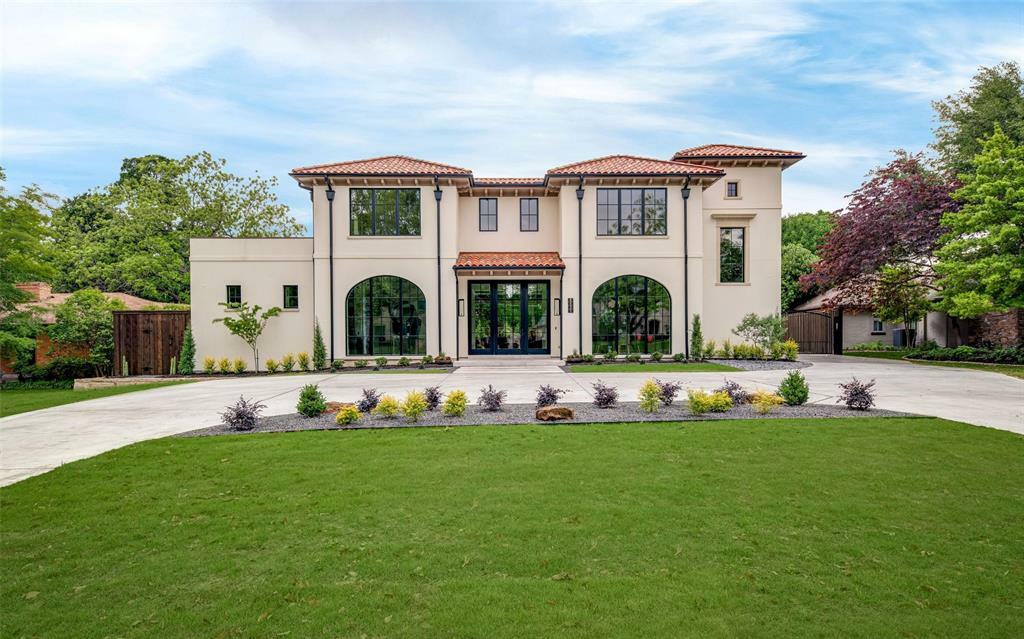 Property Photo: 8531 Santa Clara Drive TX 75218