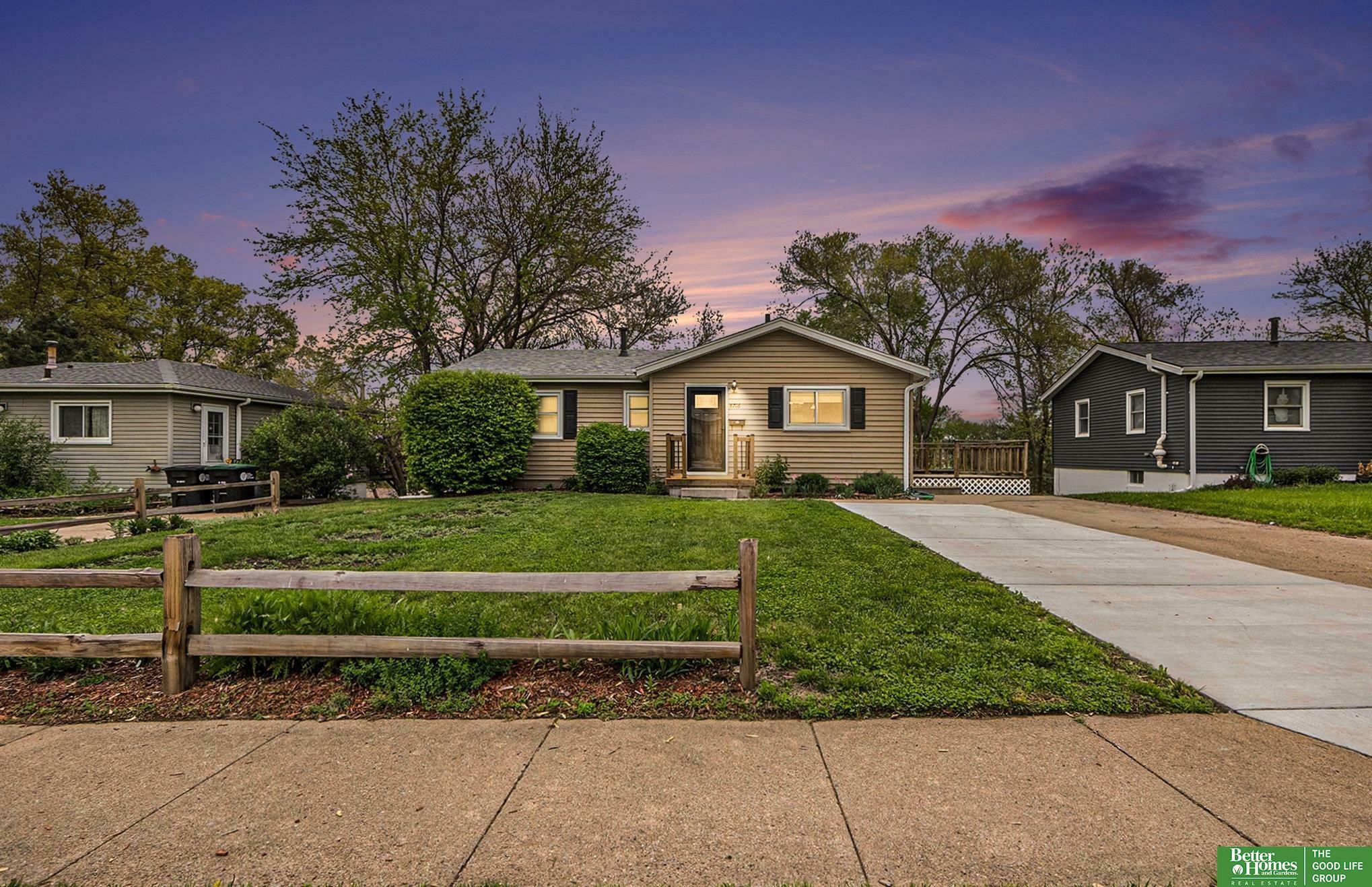 Property Photo: 8716 Valley Street NE 68124