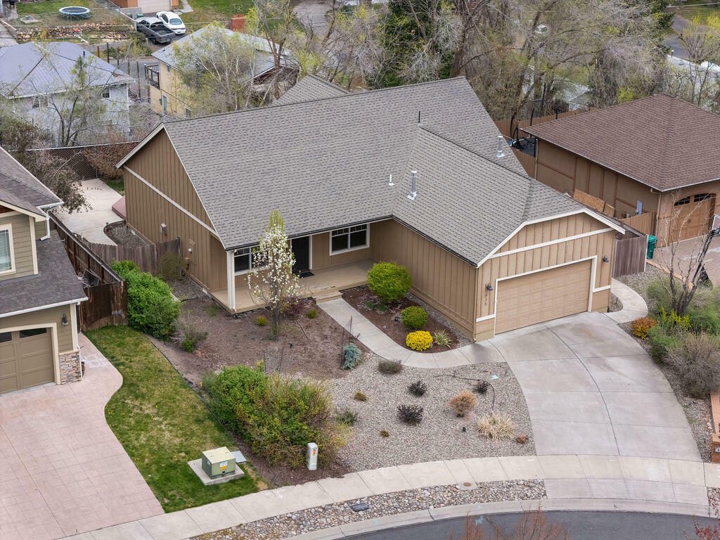 Property Photo: 635 Wildland Drive OR 97601