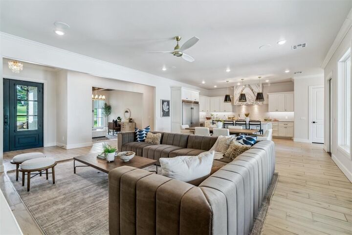 Property Photo: 4616 Corridor Drive OK 73034