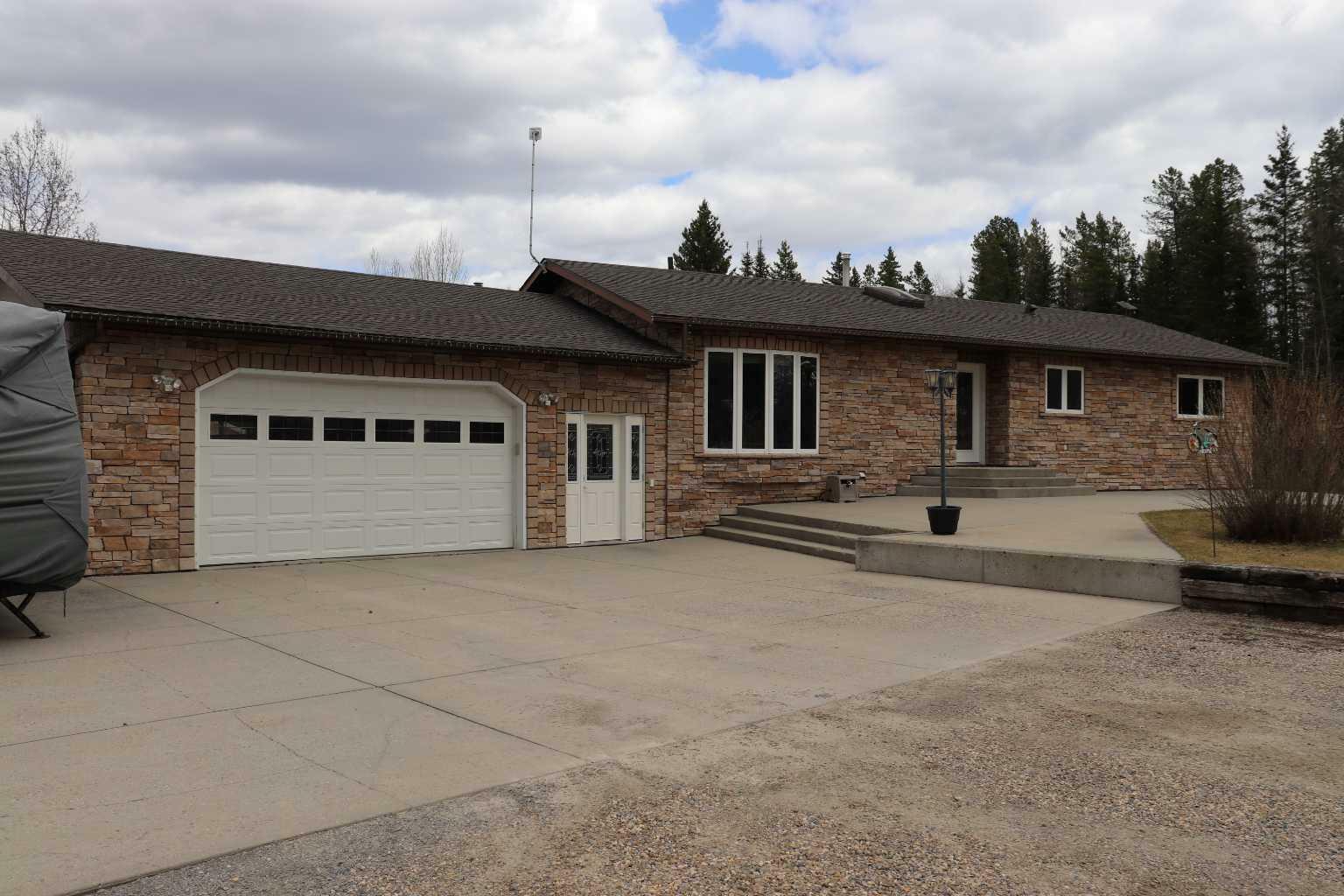 53515 Range Road 165A  Rural Yellowhead County AB T7E 3K9 photo