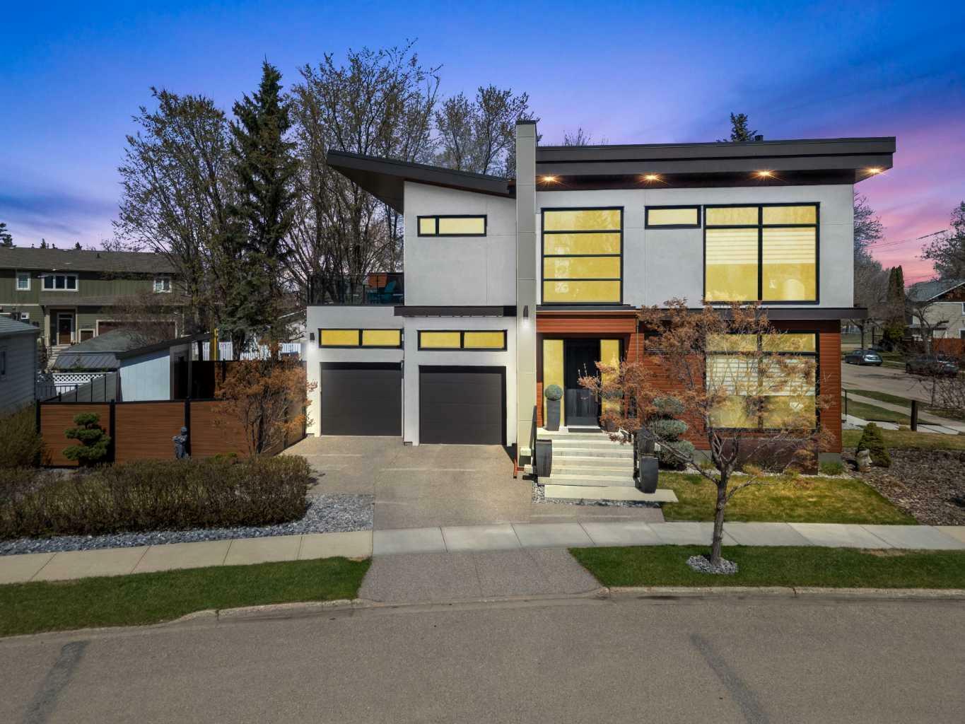 Property Photo: 5830 45 Avenue AB T4N 3M3