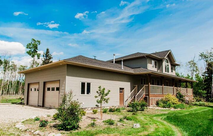 Photo de la propriété:  90022 Township Road 710  AB T0H 3S0 