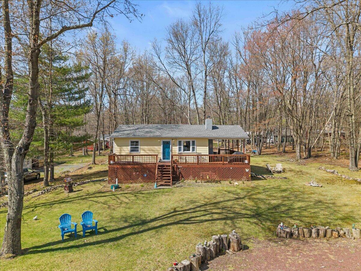Property Photo: 21 Beaver Drive PA 18210