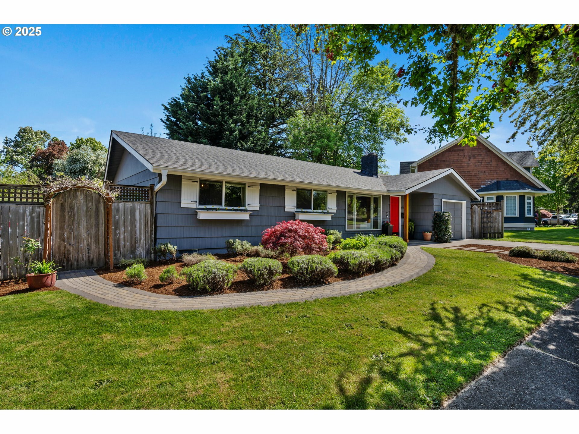 Property Photo: 6550 SW Alice Ln OR 97008