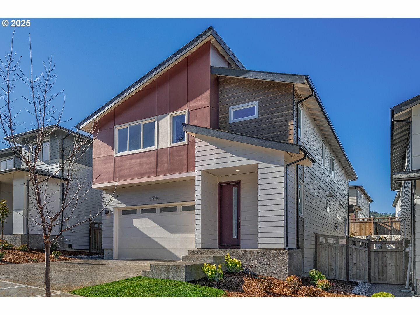Property Photo: 16755 SE Shimmering Leaf St OR 97086