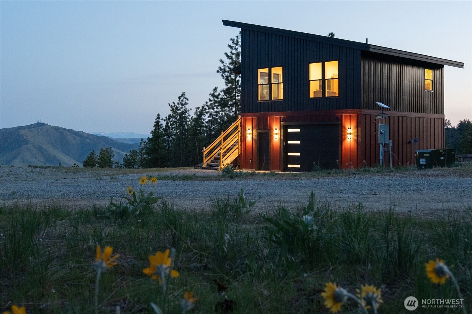 Property Photo:  317  Cottontail Lane  WA 98816 
