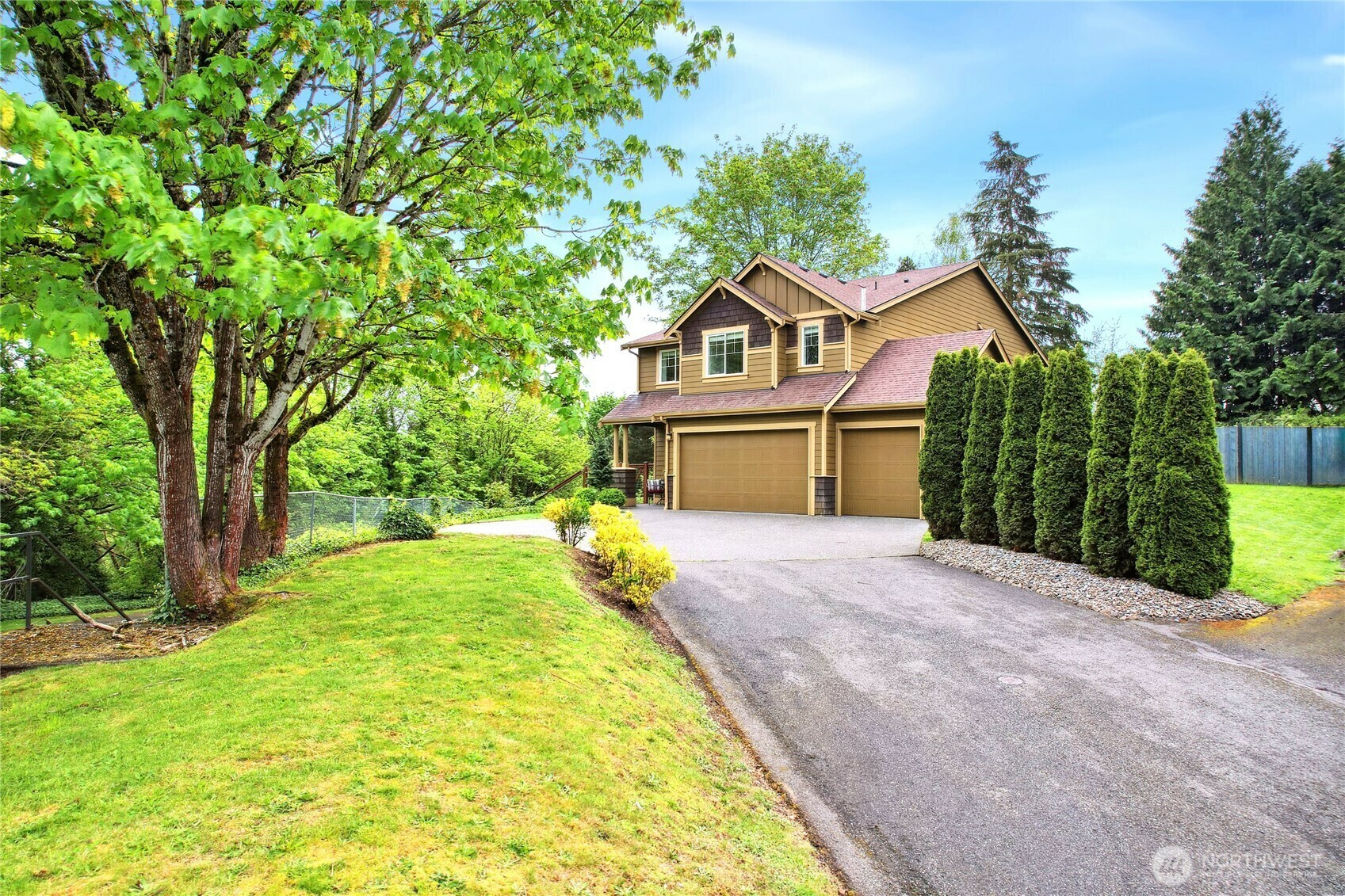 Property Photo: 14761 62nd Avenue S WA 98168