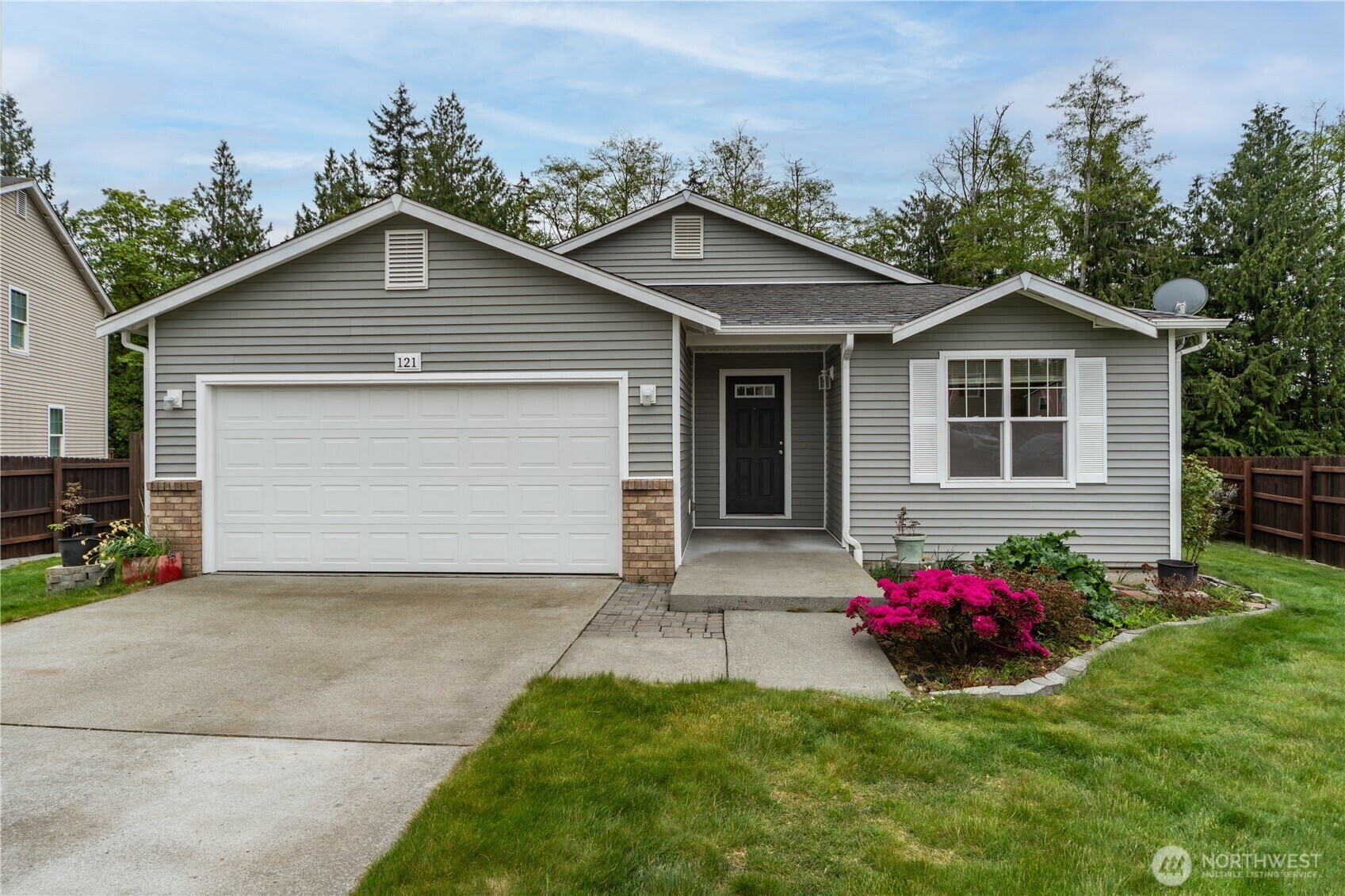 Property Photo: 121 George Leslie Drive WA 98365