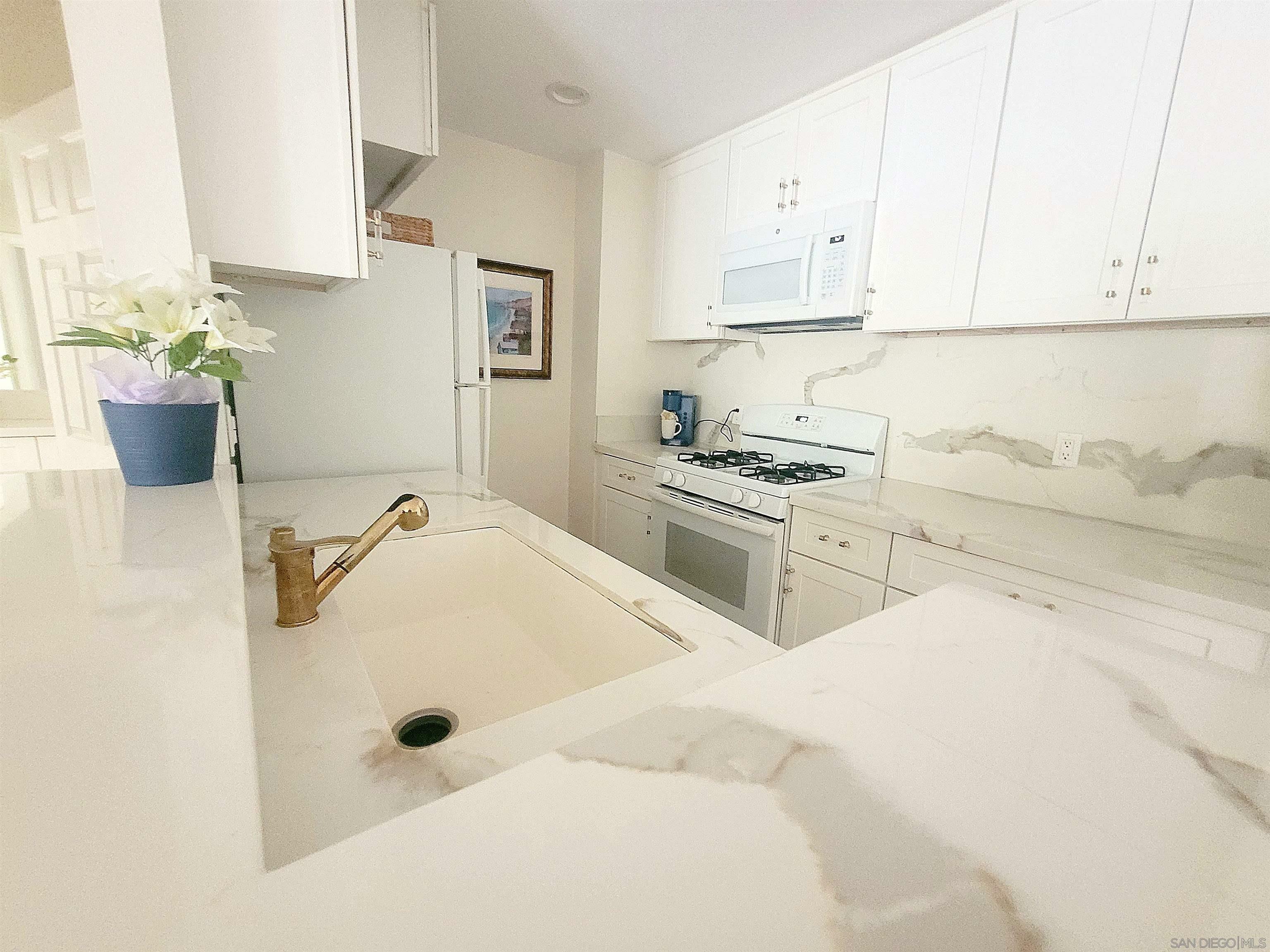Property Photo: 1621 Hotel Circle S E125 CA 92108