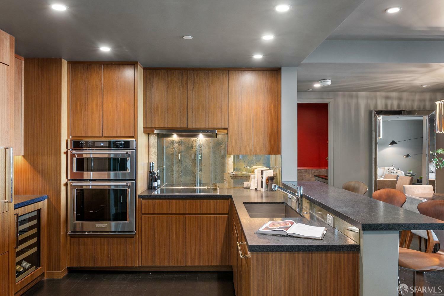Property Photo: 765 Market Street 32H CA 94103