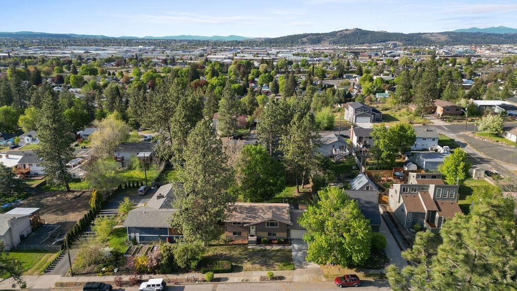 Property Photo: 4111 E 9th Ave WA 99202