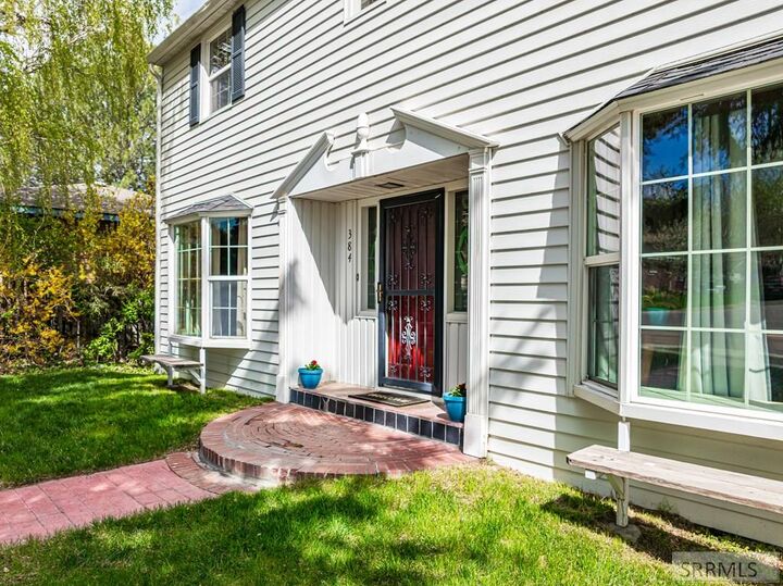 Property Photo:  384 Skyline Drive  ID 83204