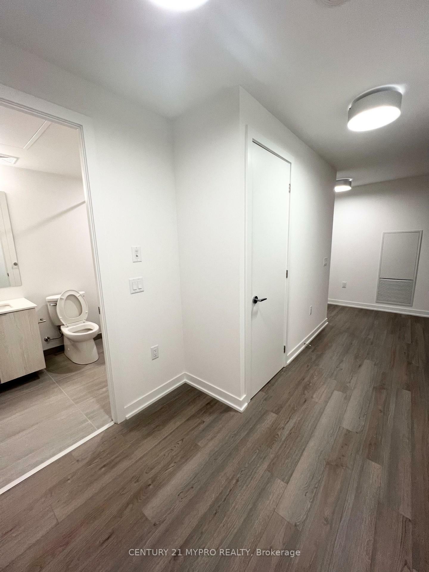Photo de la propriété: 357 King Street W 1709 ON M5V 0S7