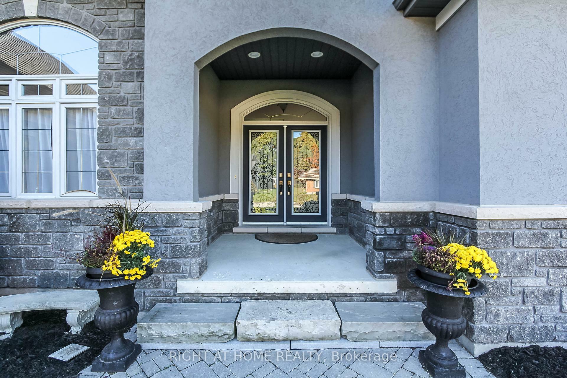 Property Photo: 16 Deanna Drive ON L9Z 1J5