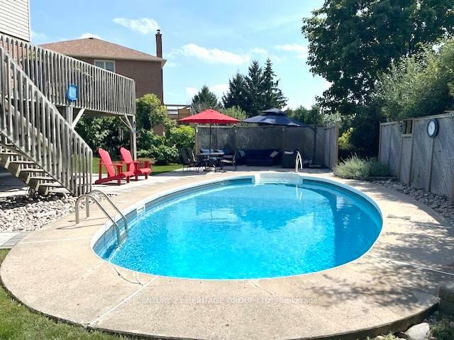 231 John Bowser Crescent  Newmarket ON L3Y 7N7 photo