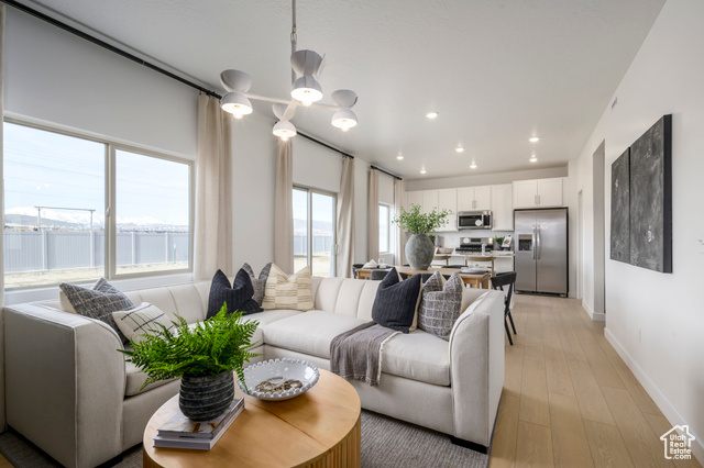 Property Photo: 141 N Gallery St UT 84045