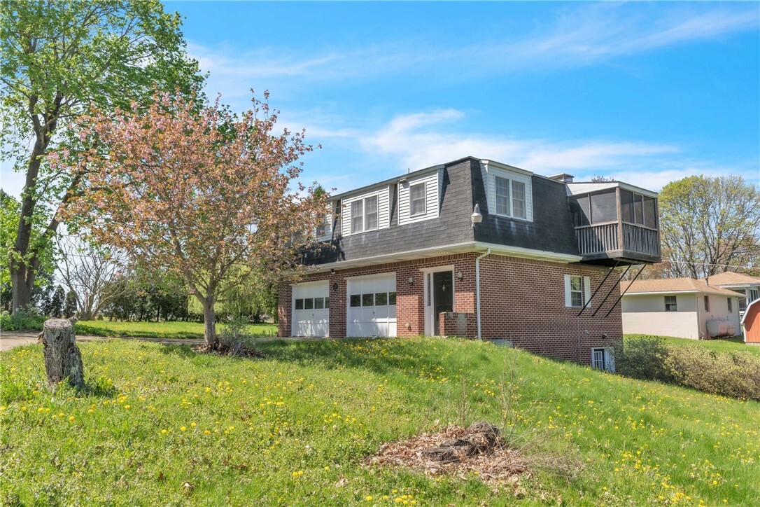 Property Photo: 172 Zeigler Rd PA 15074