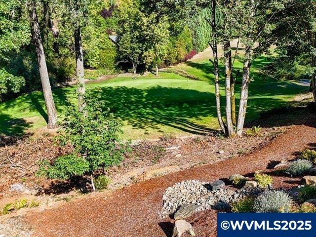 Property Photo: 545 Sahalee Ct SE OR 97306