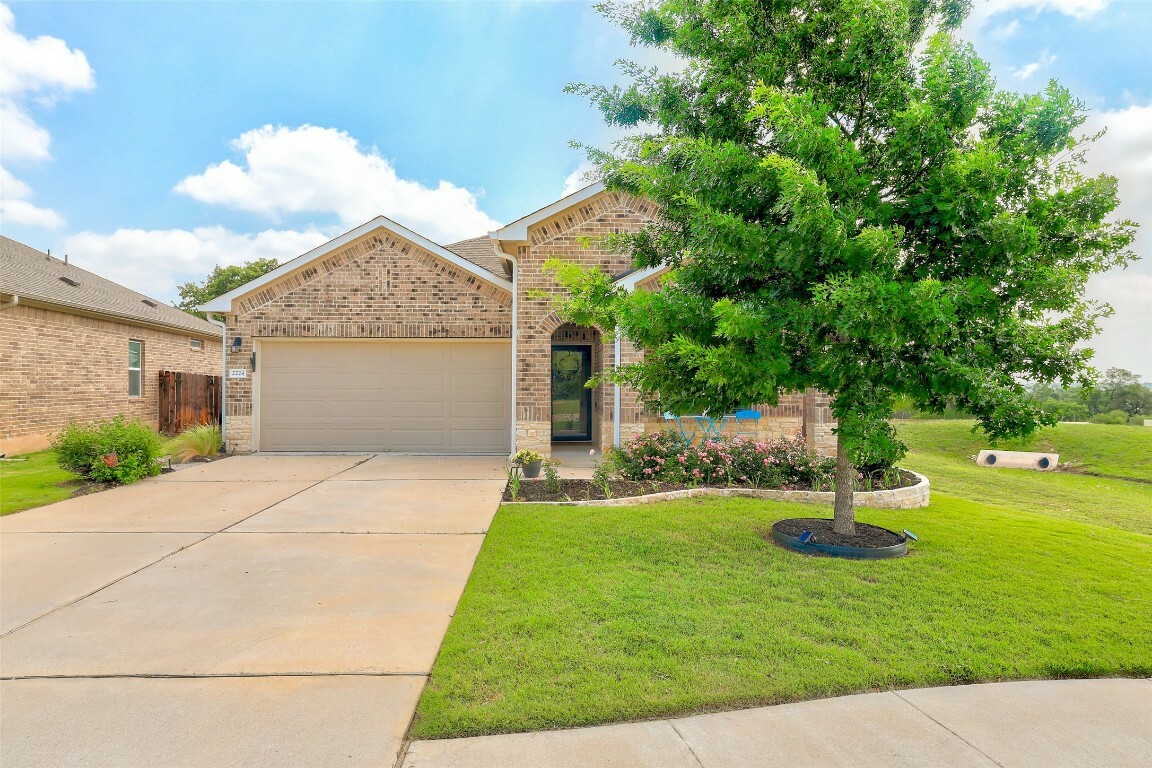 Property Photo: 2224 Singletree Bend Bend TX 78628
