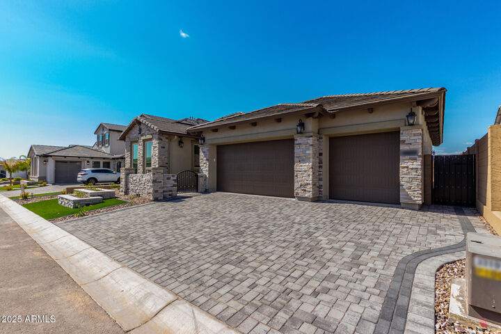 Property Photo: 5756 E Star Valley Street AZ 85215
