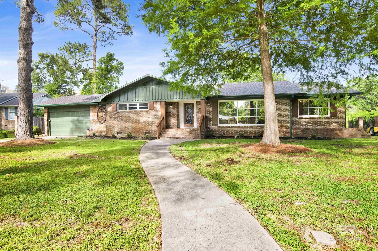 Property Photo:  300 Indian Creek Drive  AL 36607 