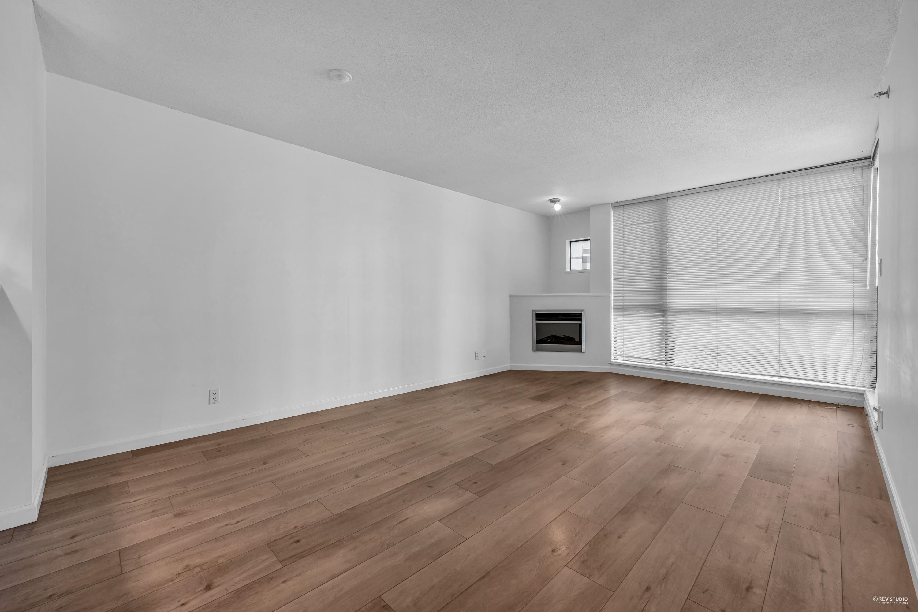 Property Photo: 7831 Westminster Highway 614 BC V6X 4J4
