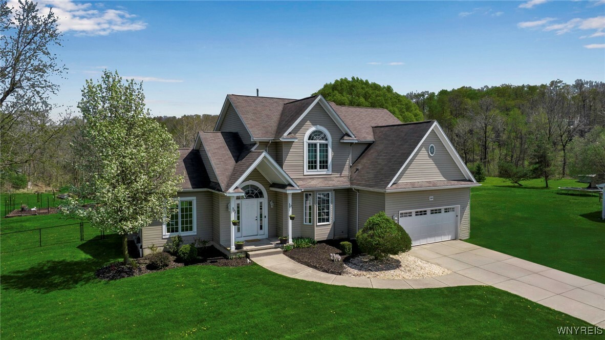 5245 Goodrich Road  Clarence NY 14031 photo
