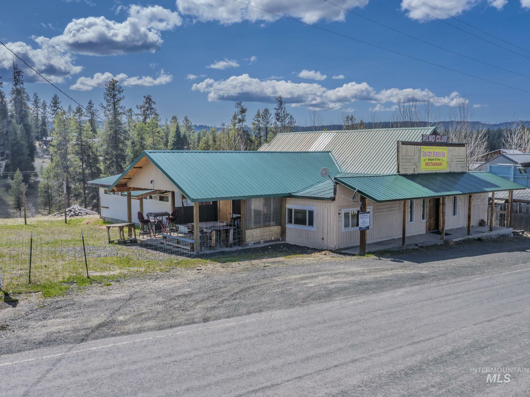 Property Photo: 308 Main Street ID 83525