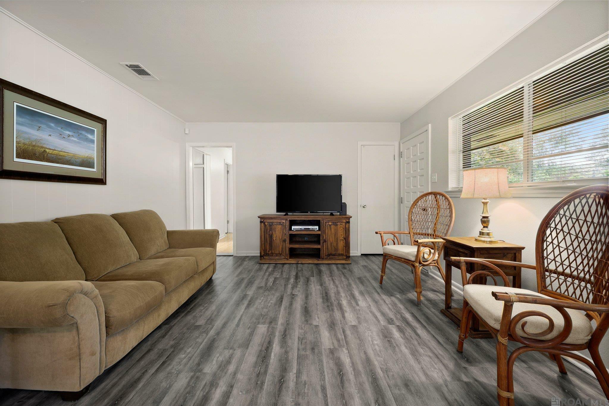 Property Photo: 501 Wylie Dr LA 70808
