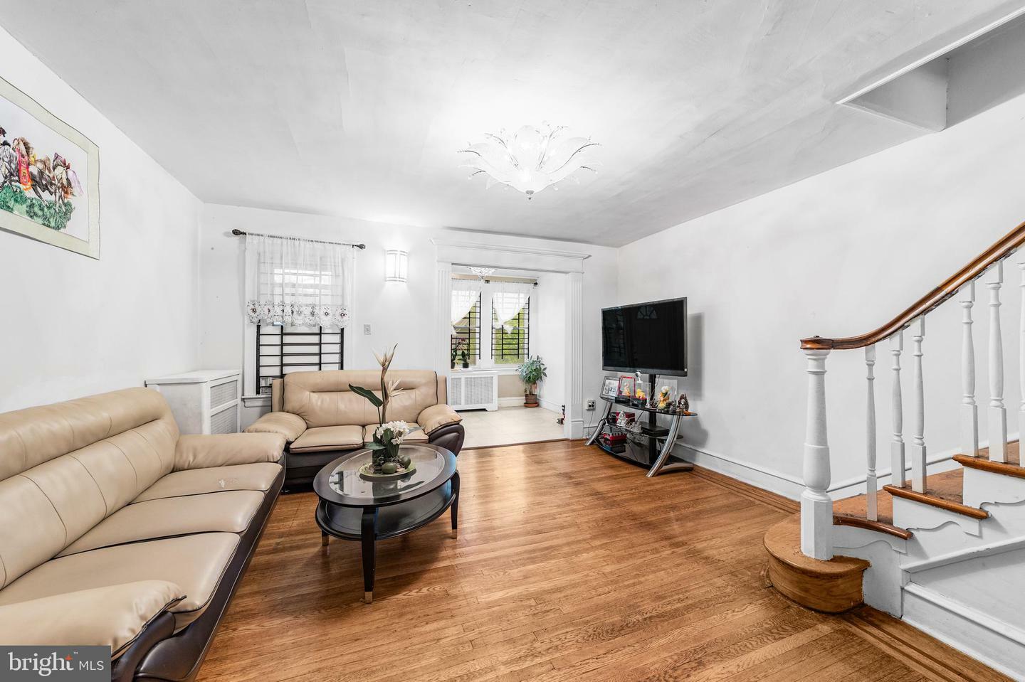 Property Photo: 5716 N Front Street PA 19120