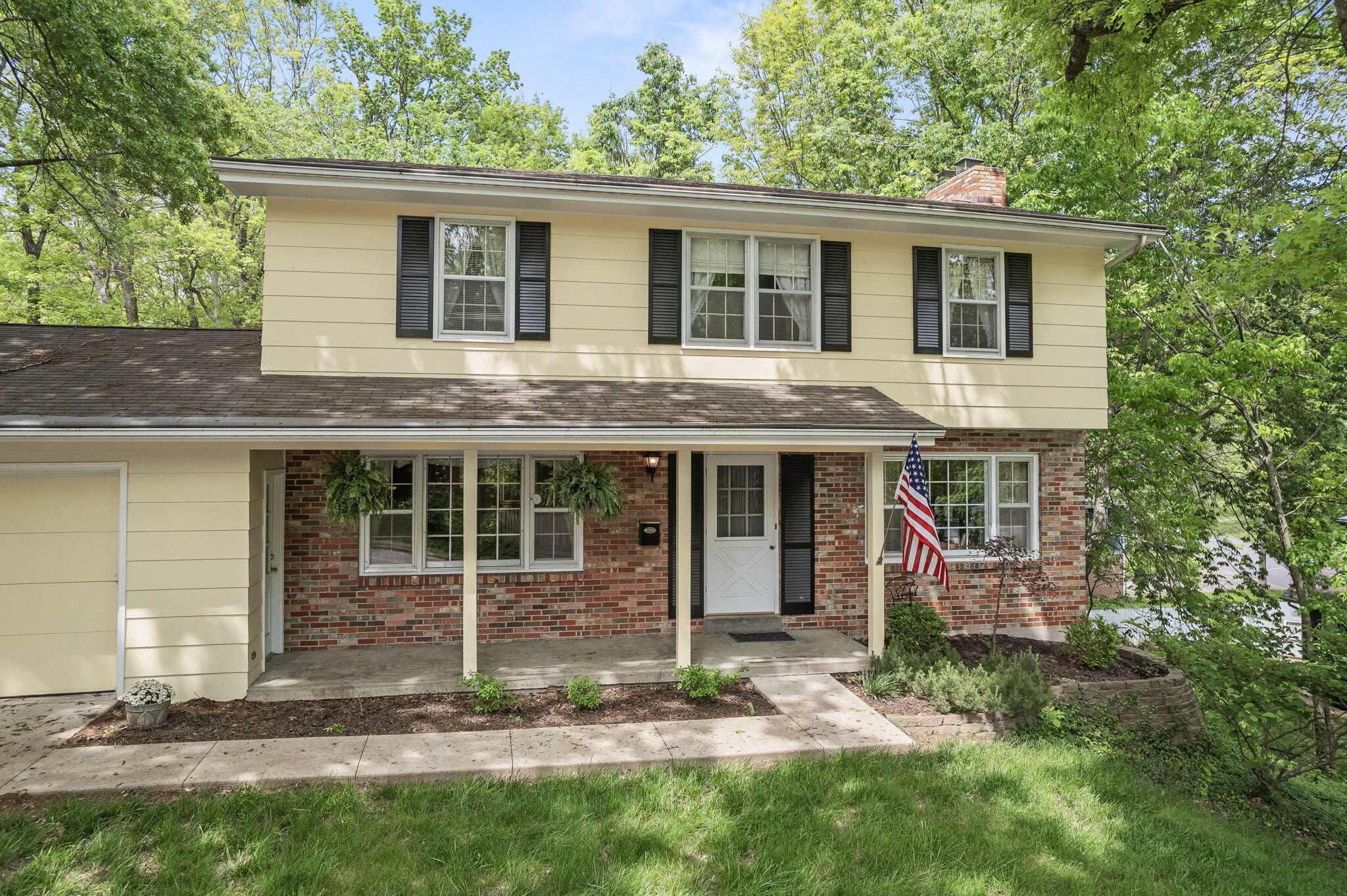 Property Photo: 1509 W Rollins Rd MO 65203