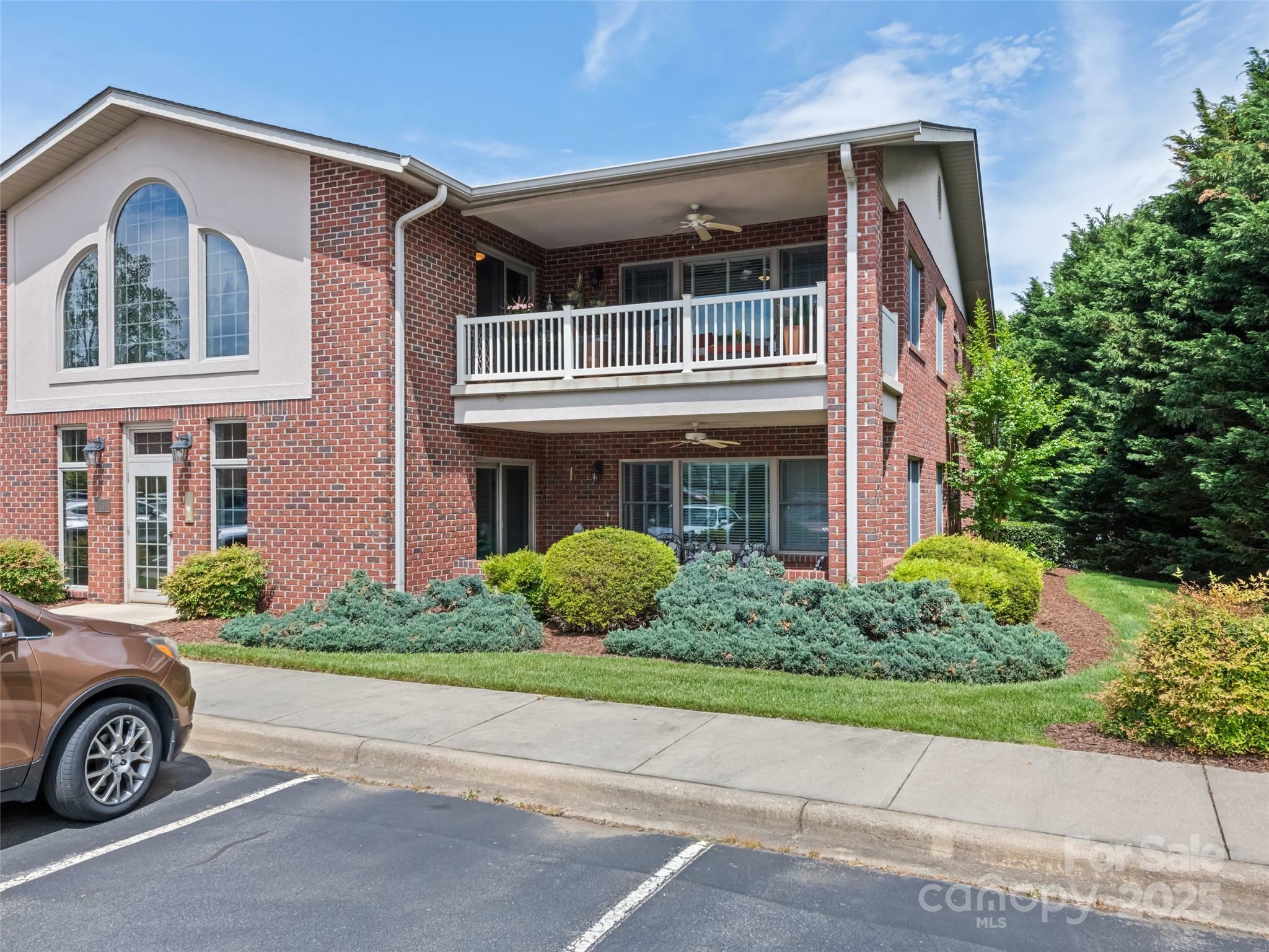 Property Photo:  1465 S Lakeshore Drive B-4  NC 28745 