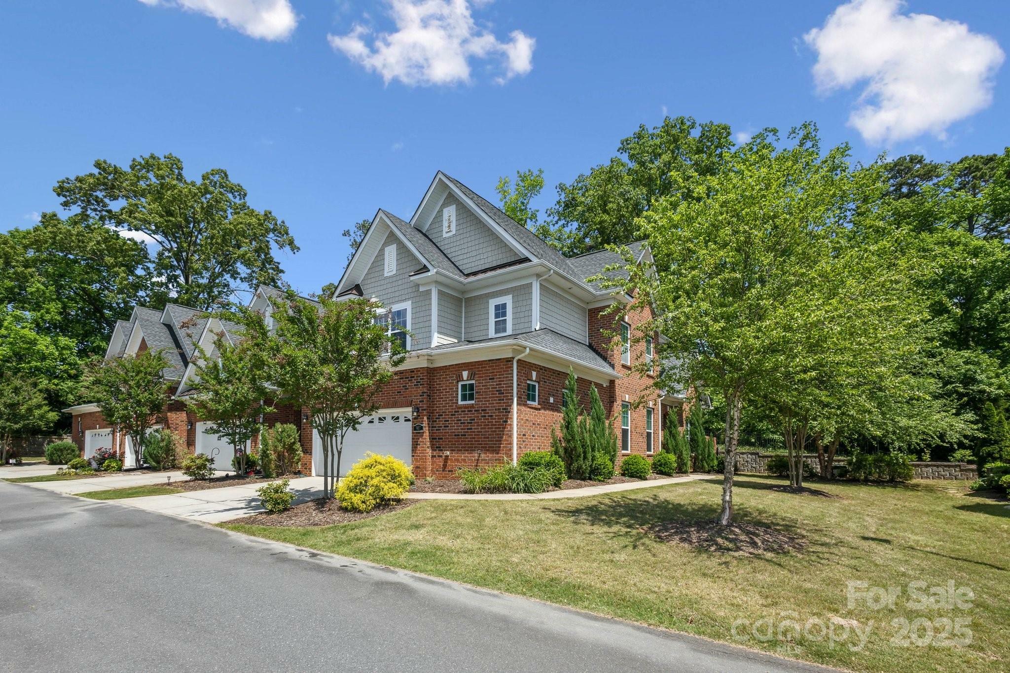Property Photo: 907 Ospre Lane SC 29708