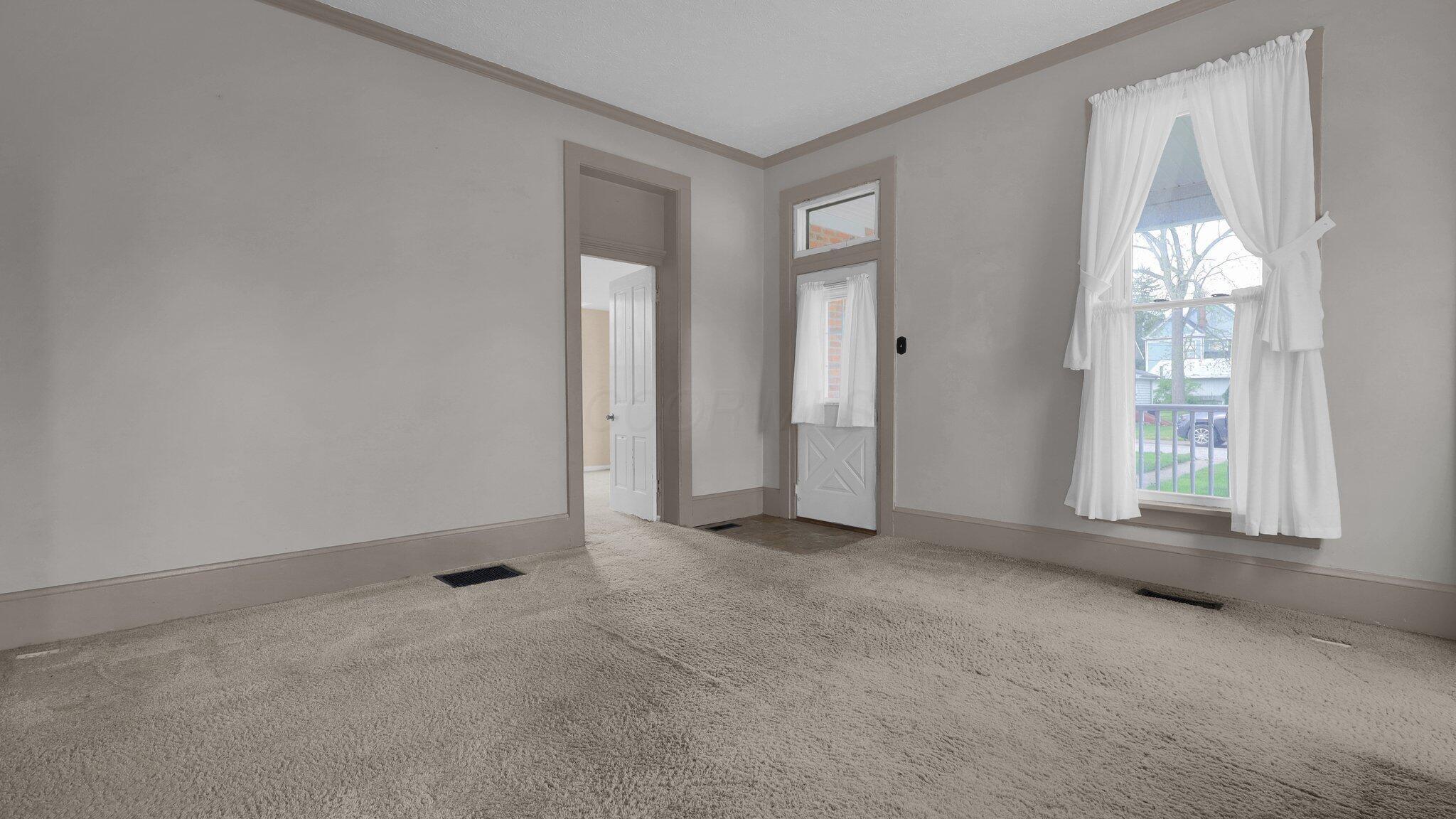 Property Photo: 74 S Chester Street OH 43162