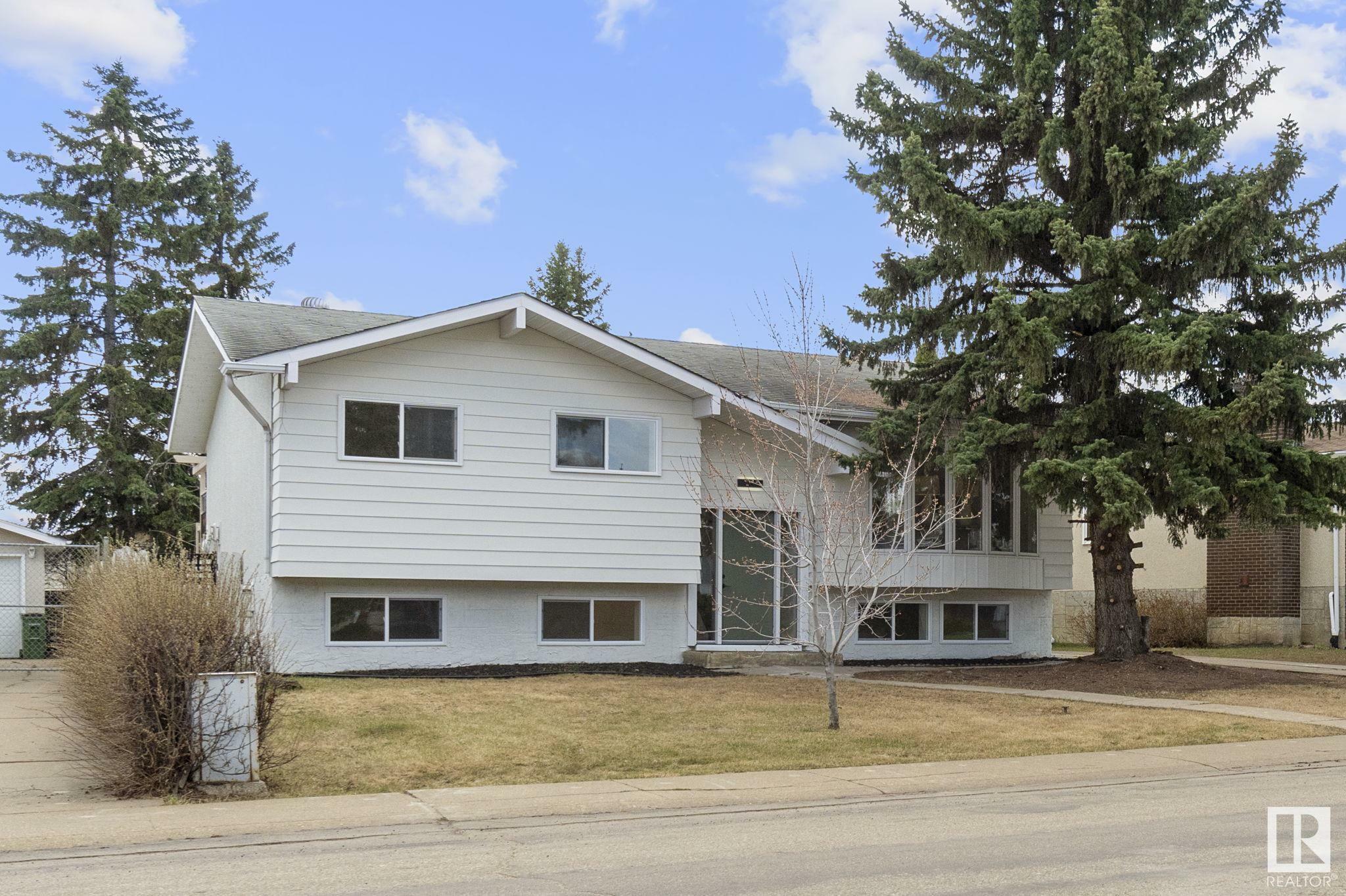 Property Photo: 10911 43 Avenue NW AB T6J 2R3