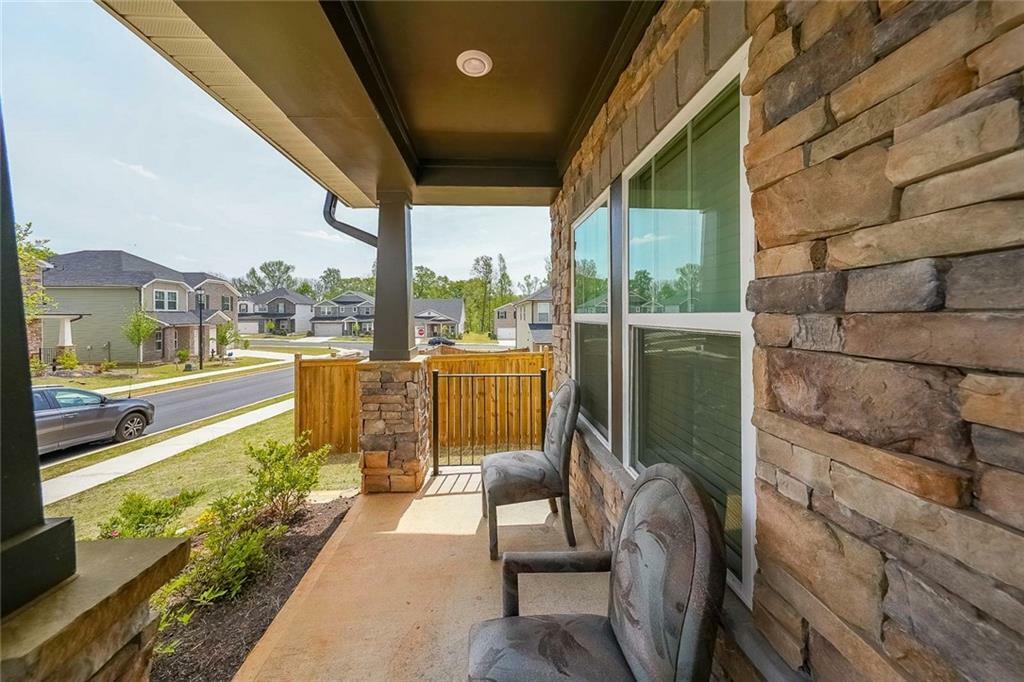 Property Photo: 5958 Green Ash Court GA 30517