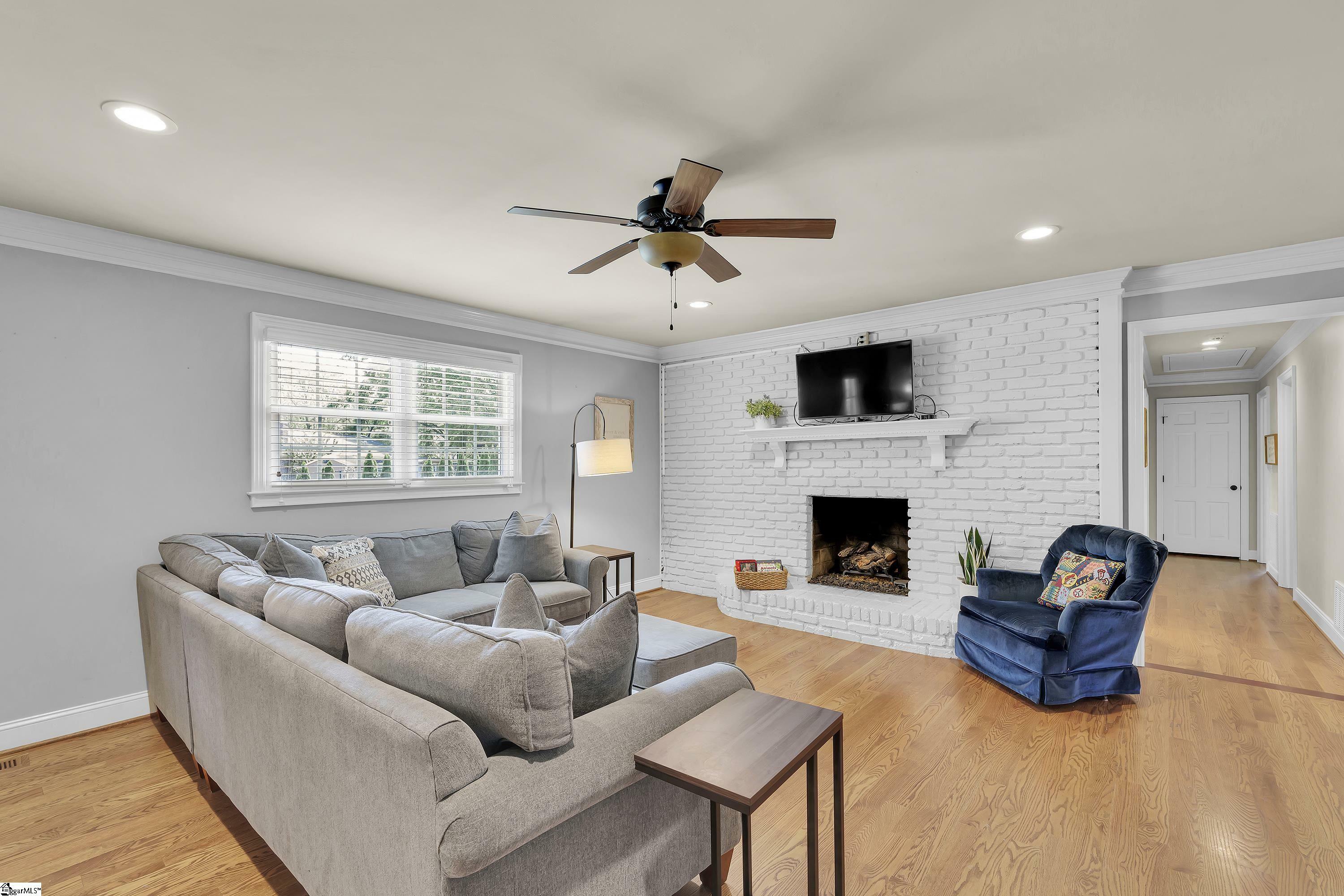 Property Photo: 308 Leyswood Drive SC 29615