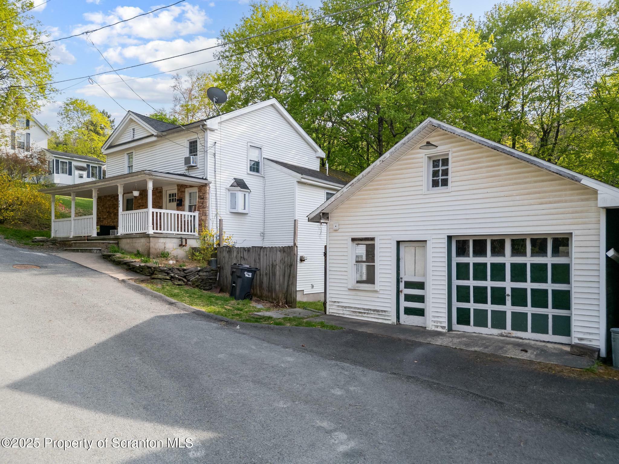 408 Chestnut Avenue  Hawley PA 18428 photo