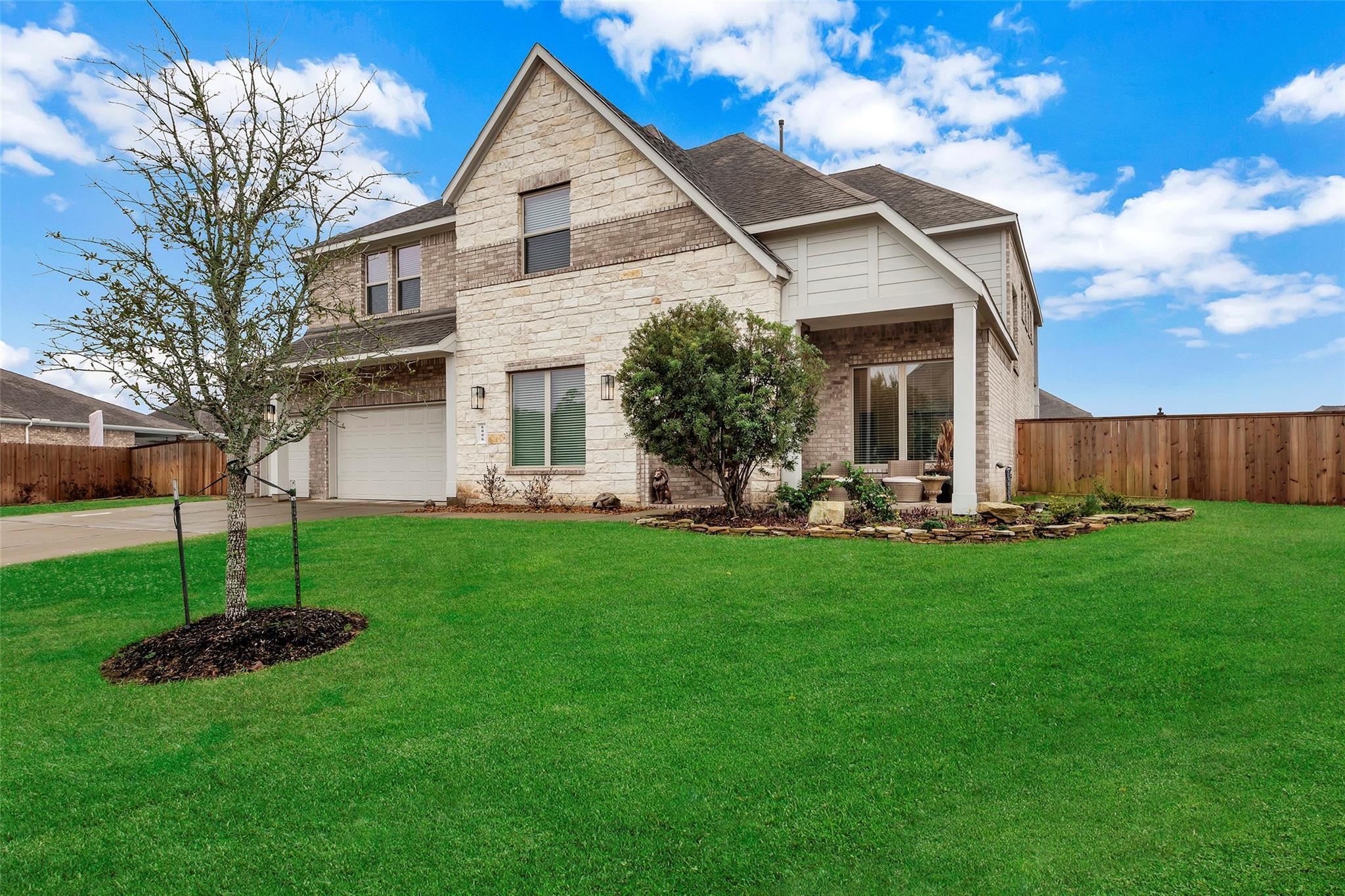 Property Photo: 6006 Henry Hamlet Drive TX 77304