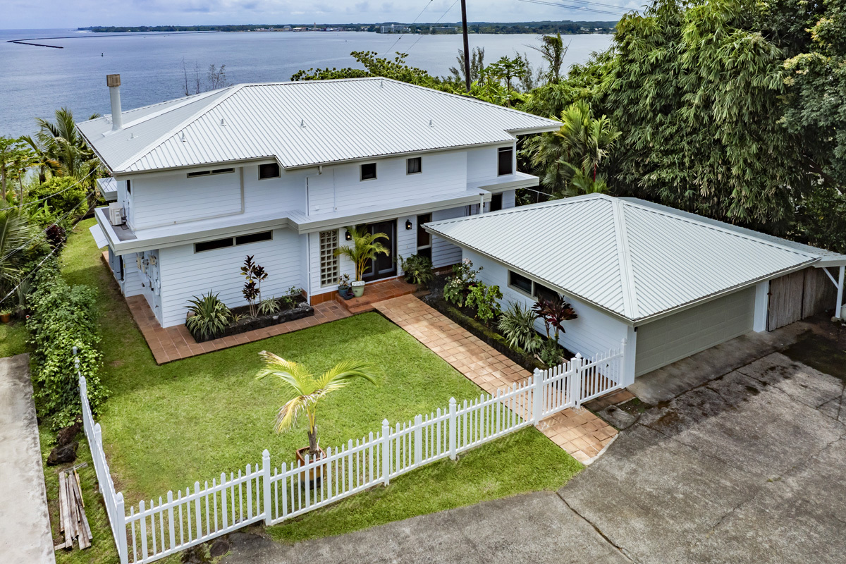 Property Photo: 724-B Wainaku St HI 96720