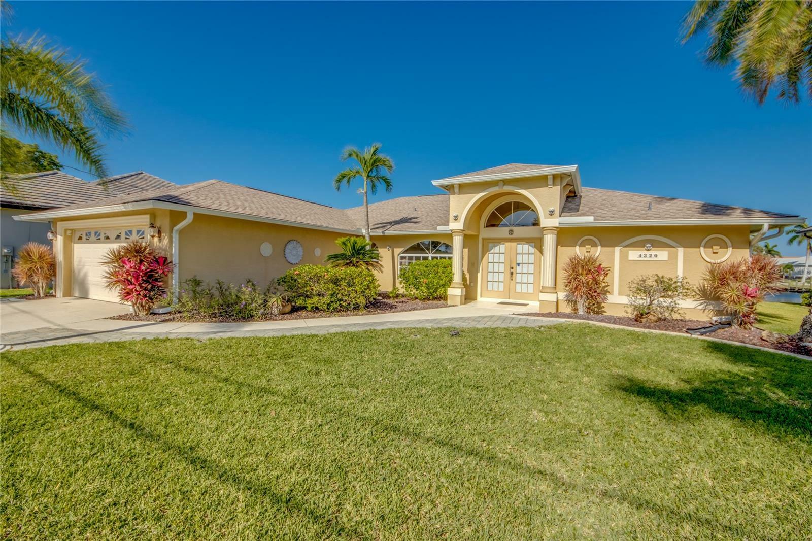 Property Photo: 4320 SW 26th Avenue FL 33914