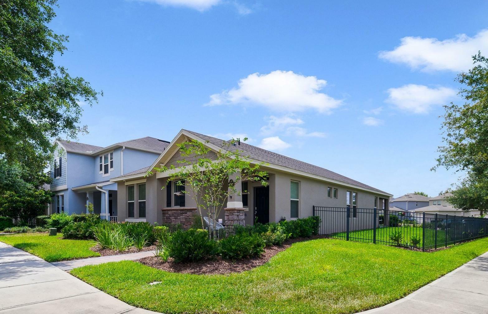 Property Photo: 8262 Bayview Crossing Drive FL 34787