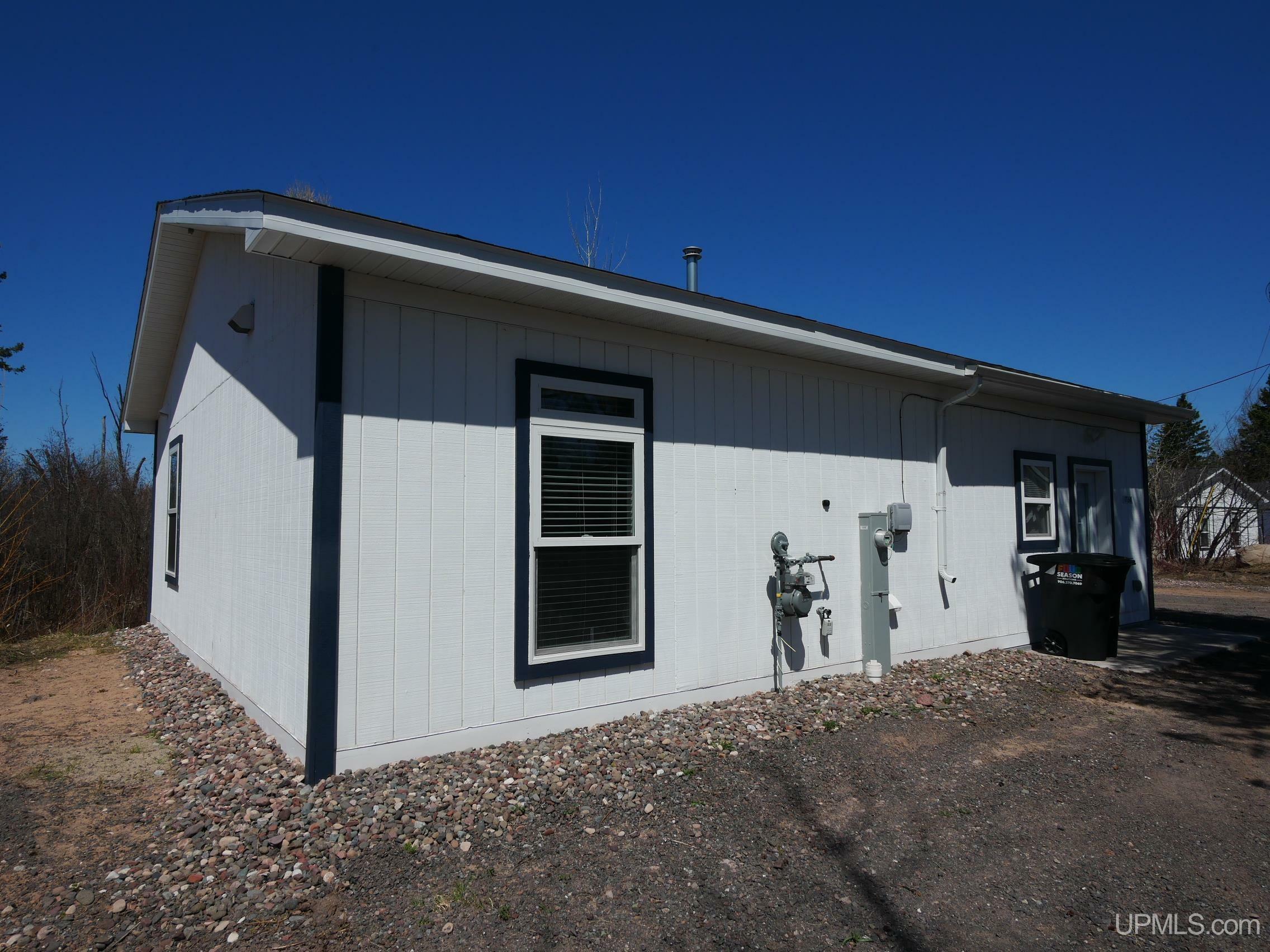 Property Photo: 17164 Franklin Loop MI 49905